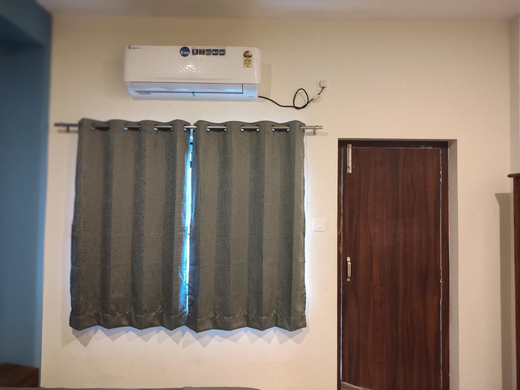 Ostello Tavasmi Puri Esterno foto